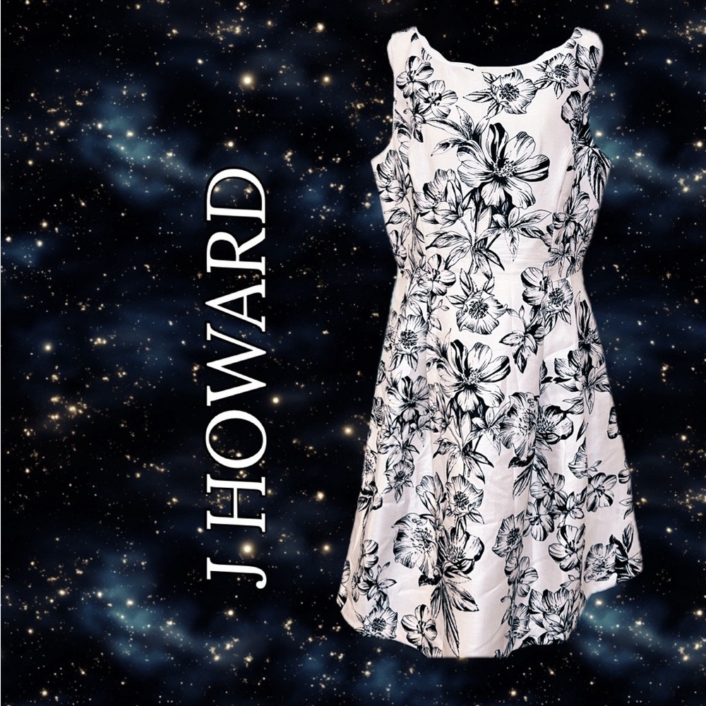 J HOWARD LADIES DRESS SIZE:14. Measurements are in the photographs.